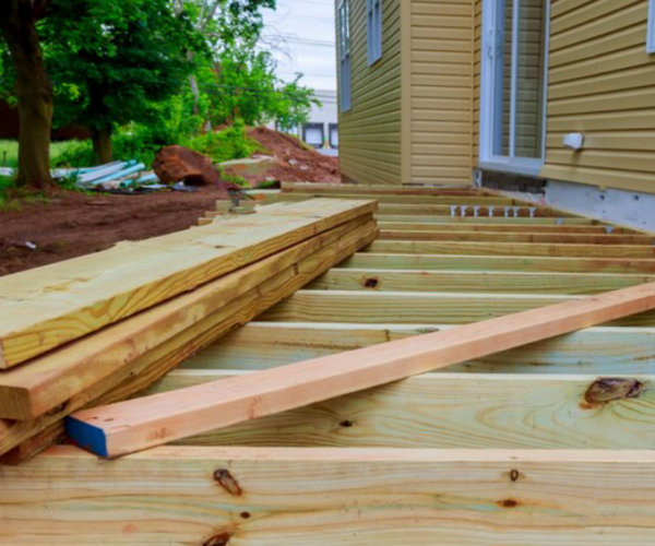 How Custom Deck Builders Help You Create a Durable and Stylish Deck