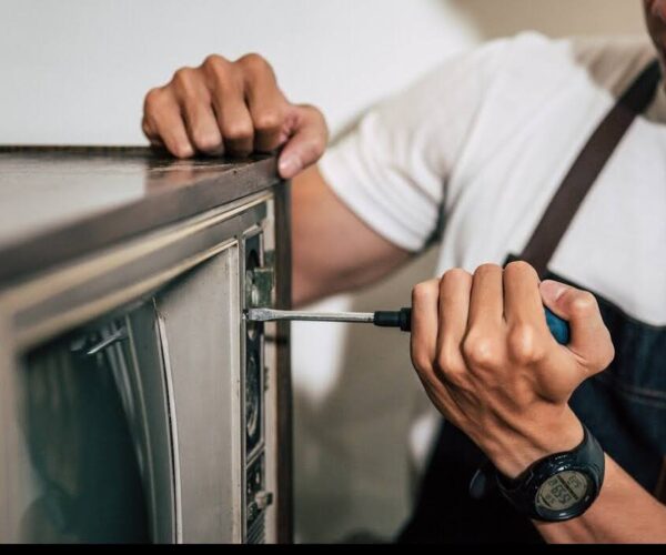 5 Benefits of Hiring a Professional Appliance Repair Service